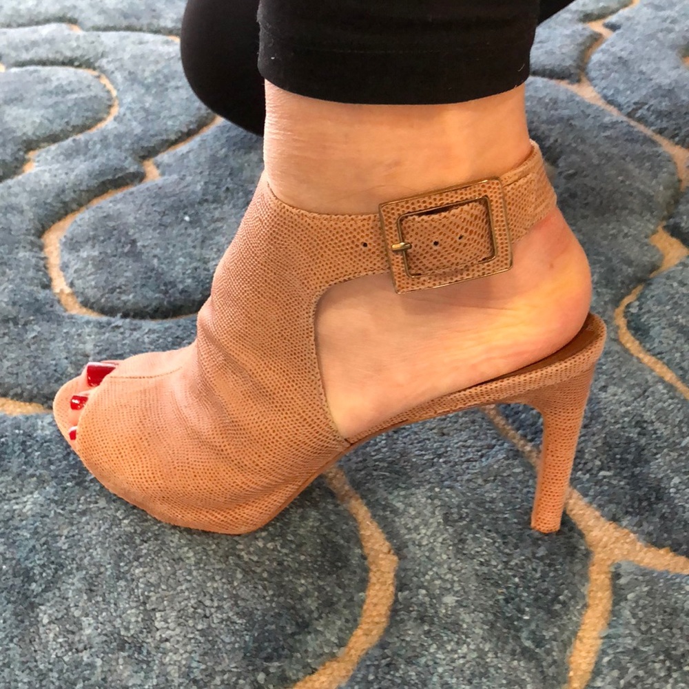 Via Spiga heels